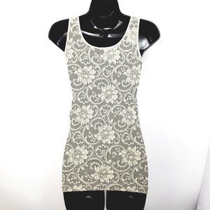 Tops – Sleeveless or Short Sleeve